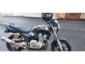 YAMAHA XJR 1300
