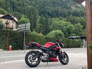 TRIUMPH STREET TRIPLE 660 S A2