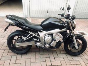 YAMAHA FZ6