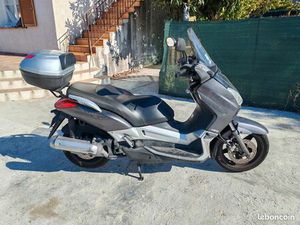 VEND SCOOTER XMAX