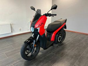 SEAT MO 125 DARING RED MATT LED 7KW (10PS)