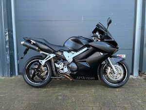 HONDA VFR 800 DARK ABS RC46