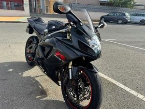SUZUKI - GSX-R 600 K7