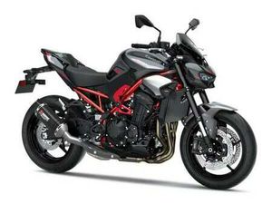 NEW 2025 KAWASAKI MOTORCYCLE Z900 PERFORMANCE SAVE £950 NEW RIDER DISCOUNT*