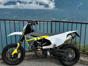 HUSQVARNA 701 SUPERMOTO (KEINE KTM 690SMCR, AUCH TAUSCH)