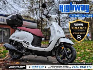 SYM FIDDLE 125 EURO 5 RETRO STYLE SCOOTER + TOP BOX BRAND NEW 0 MILES LAST ONE