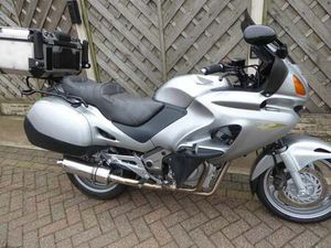 HONDA DEAUVILLE 650 54 REG VERY CLEAN STAINLESS EXHUAST GIVI ALLOY BOX LONG MOT