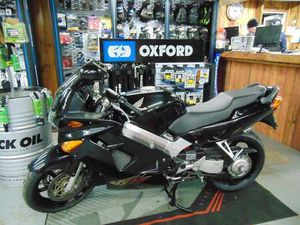 HONDA VFR800 SPORTS TOURER LOW MILES 19K ONE OWNER FSH SUPERB LOOKS & SOUND