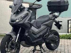 HONDA X-ADV