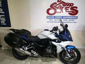 BMW R 1200RS 17-REG 32K STUNNING MACHINE WITH PANNIERS £7299.OTR