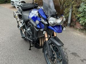 TRIUMPH TIGER 1200