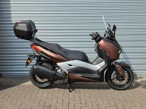 YAMAHA X-MAX 300