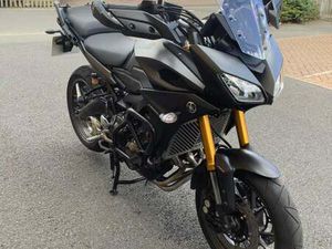 YAMAHA MT-09 TRACER 2015
