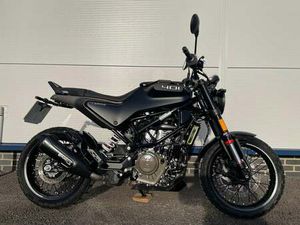 HUSQVARNA SVARTPILEN 401 2023