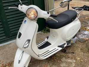 VESPA LX 125 3V 2012 ULEZ COMPLIANT