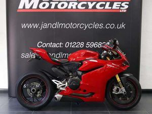 DUCATI 1299 S PANIGALE. LOW MILES, EXCELLENT CONDITION, SALE PRICE £12495!