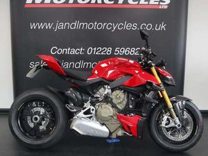 DUCATI STREETFIGHTER V4 S. FULL DUCATI HISTORY, MANY EXTRAS, SALE PRICE £14495!