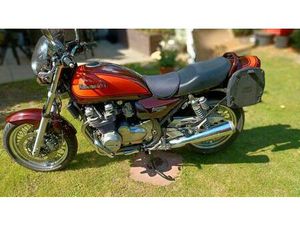 DIE LETZTE SAISON MEINES VATERS KAWASAKI ZEPHYR 750 MUT KOFFERSET