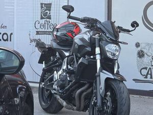 YAMAHA MT-07, ABS, AKRAPOVIČ - GARAŽIRAN, 2014 GOD.