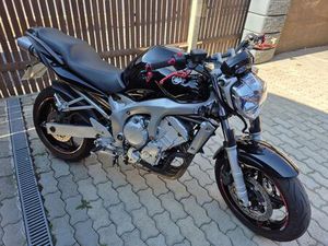 VERKAUFE YAMAHA FZ6