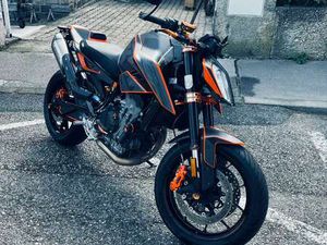 DUKE POWERPARTS AKRAPOVIC CARBON