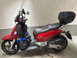 APRILIA SCARABEO 250 ROSSO