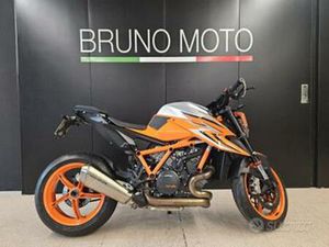 KTM 1290 SUPER DUKE R