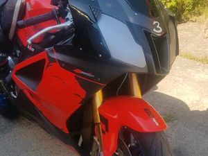 APRILIA RSV 1000 RR