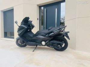 YAMAHA T MAX 530