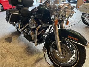 HARLEY-DAVIDSON FLHRCI-ROAD KING CLASSIC