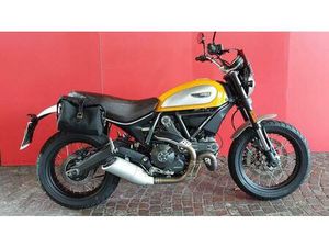 VENDO DUCATI SCRAMBLER 800 CLASSIC (2015 - 16) USATA A SOMMA LOMBARDO (CODICE 9862771) - MOTO.IT