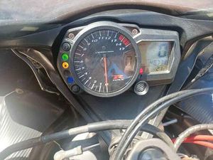 SUZUKI - GSX R 1000 K6