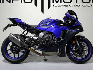 YAMAHA YZF-R1
