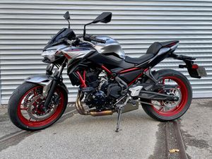 KAWASAKI Z 650, NAKED, OCCASION, CHF 7'500.-