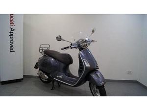 VENDO VESPA GTS 300 TOURING HPE (2021 - 22) USATA A VARESE (CODICE 9862256) - MOTO.IT