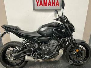 YAMAHA MT-07