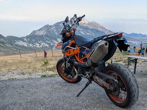 VENDO KTM 690 SMC R (2012 -17) USATA A FANO (CODICE 9862146) - MOTO.IT
