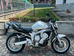 YAMAHA FZ6