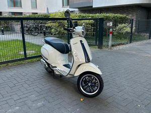 VESPA PRIMAVERA YACHT CLUB 50 CCM 4T ROLLER PIAGGIO