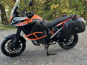 KTM ADVENTURE 1050 2016 ROK TRZCIANA