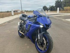 YAMAHA YZF R1 2020 FARO (SÉ E SÃO PEDRO)