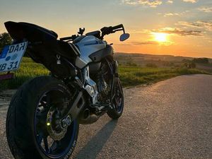 YAMAHA MT07 AKRAPOVIC KOMPLETTANLAGE + QUICKSHIFTER