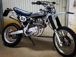 YAMAHA TT 600 RE (KEINE XT 500 O. HONDA XR 600)