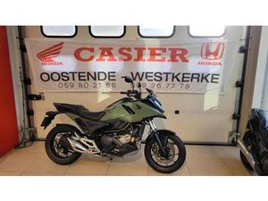 ② HONDA NC750X DCT ( BJ 2025, SLECHTS 580 KM )