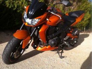 KAWASAKI Z750
