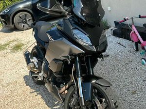 BMW F900XR