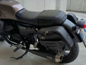 MOTO GUZZI V7 STONE