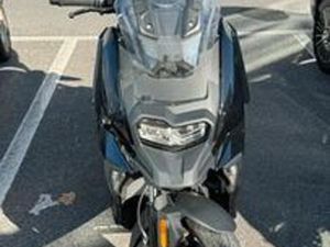 BMW C400X