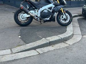 APRILIA TUONO V4
