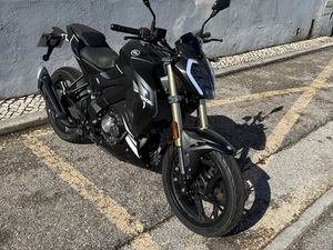 KEEWAY RKF 125 DE 2024